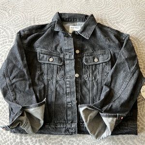 Old Navy black denim jean jacket. NWT size Large